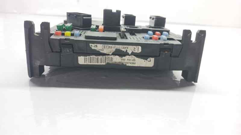 CAJA RELES / FUSIBLES