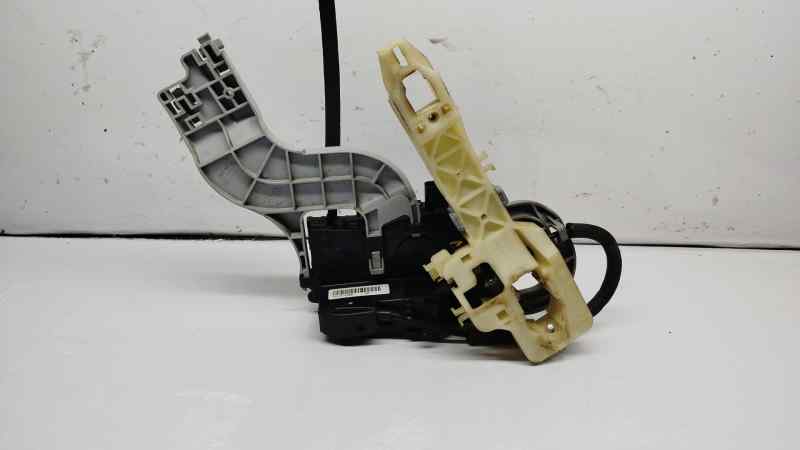 CERRADURA PUERTA TRASERA IZQUIERDA 