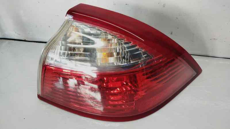 PILOTO TRASERO DERECHO