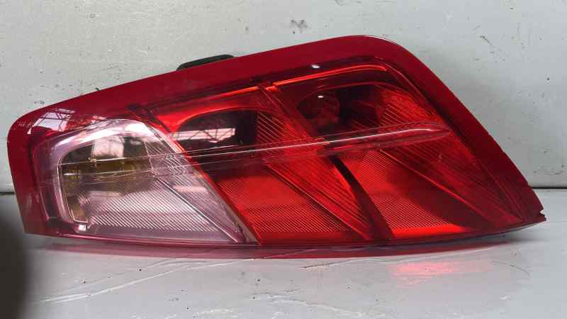 PILOTO TRASERO DERECHO