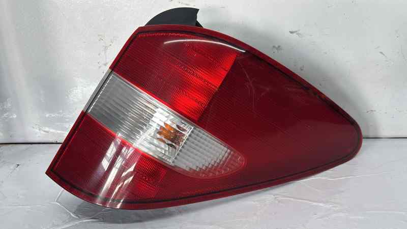 PILOTO TRASERO DERECHO