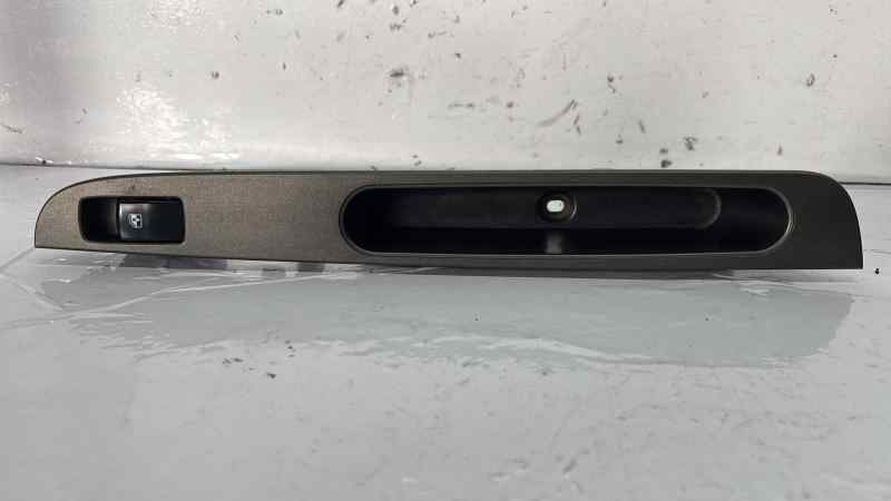 612W23860 MANDO ELEVALUNAS TRASERO IZQUIERDO SSANGYONG RODIUS