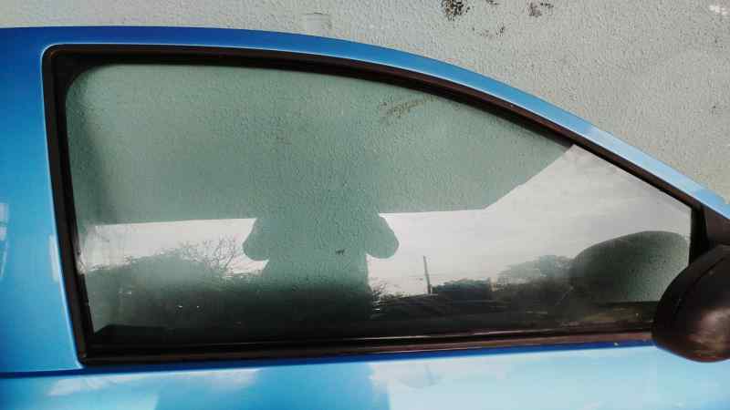 LUNA DELANTERA DERECHA RENAULT TWINGO (CO6)