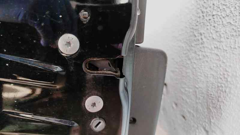 CERRADURA PUERTA DELANTERA IZQUIERDA 