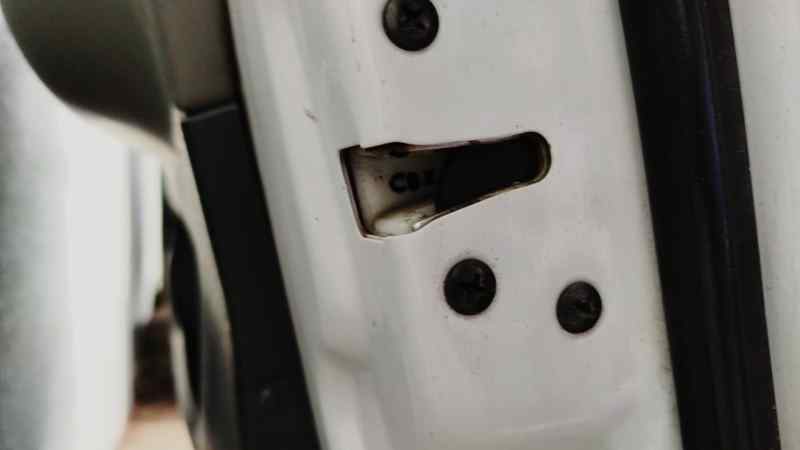 CERRADURA PUERTA DELANTERA DERECHA