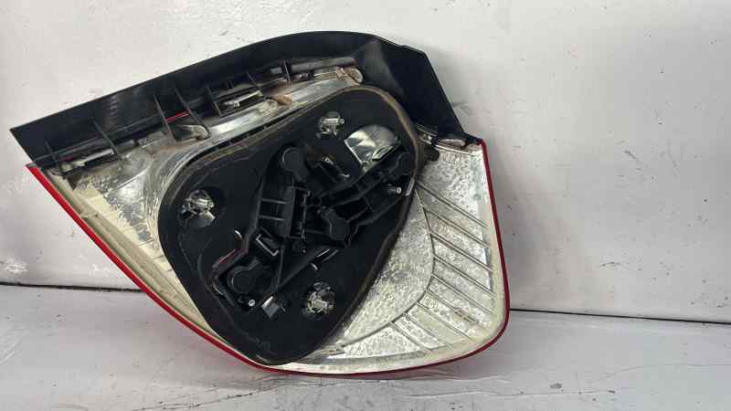 PILOTO TRASERO IZQUIERDO