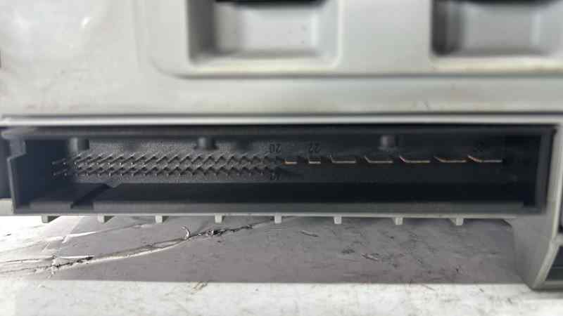 CAJA RELES / FUSIBLES