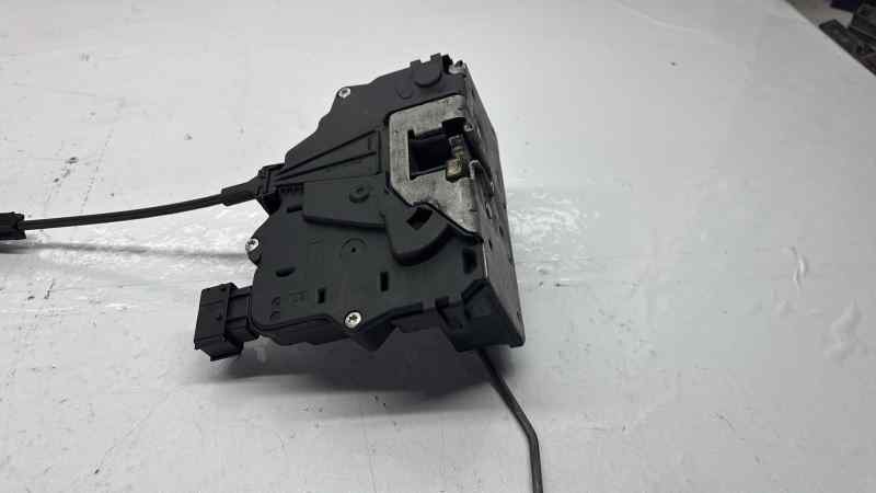 CERRADURA PUERTA DELANTERA DERECHA