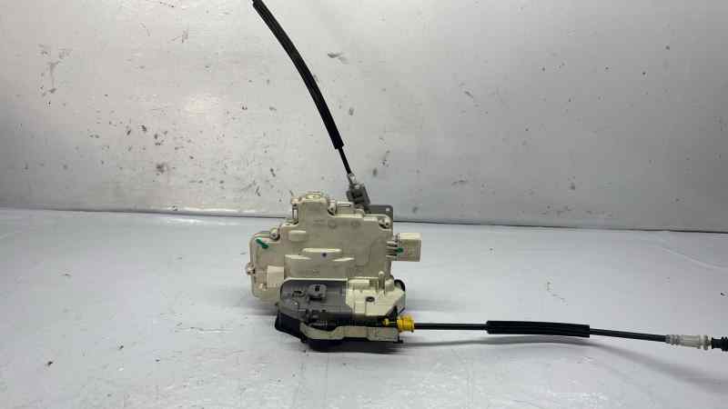 CERRADURA PUERTA TRASERA DERECHA 