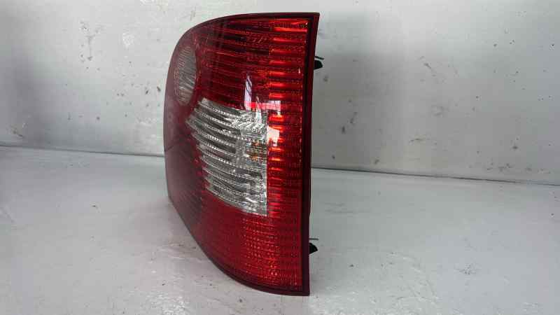 PILOTO TRASERO DERECHO