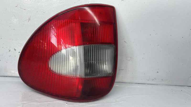 PILOTO TRASERO DERECHO