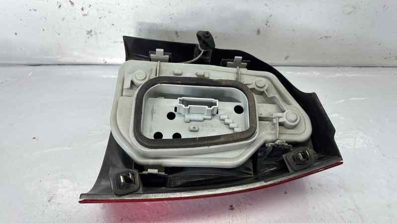 PILOTO TRASERO IZQUIERDO