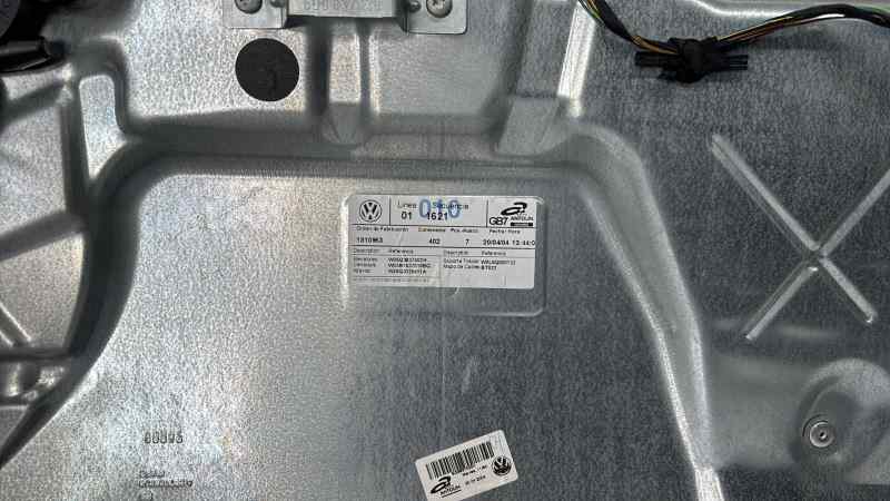 ELEVALUNAS DELANTERO DERECHO