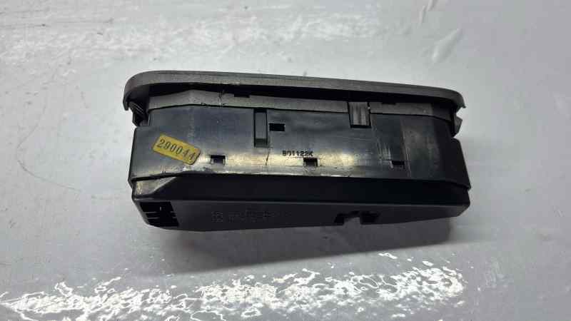 MANDO ELEVALUNAS DELANTERO IZQUIERDO 