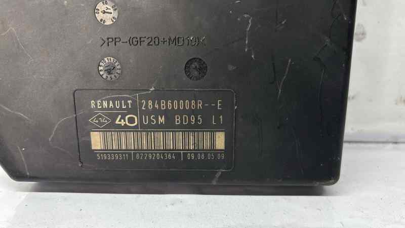 CAJA RELES / FUSIBLES