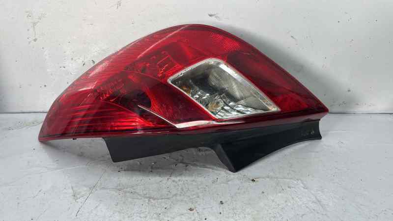 PILOTO TRASERO DERECHO