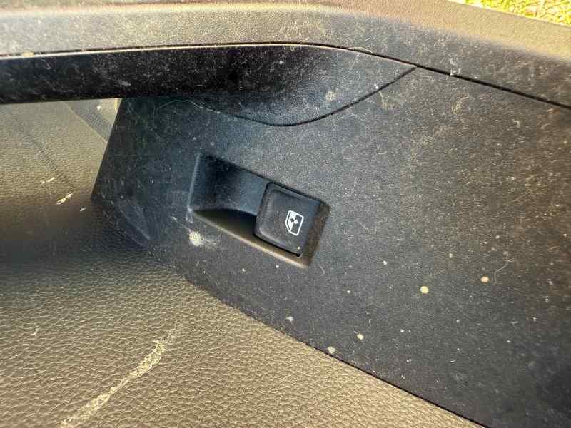 5G0959855P MANDO ELEVALUNAS TRASERO IZQUIERDO SEAT ARONA (KJ7) 1 0 TGI