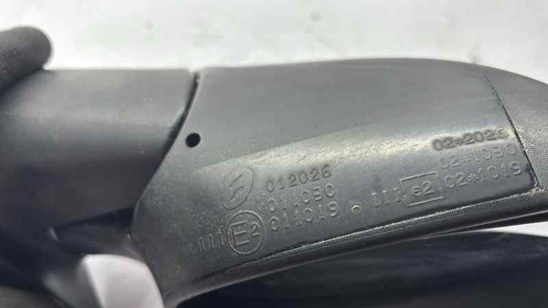 RETROVISOR IZQUIERDO