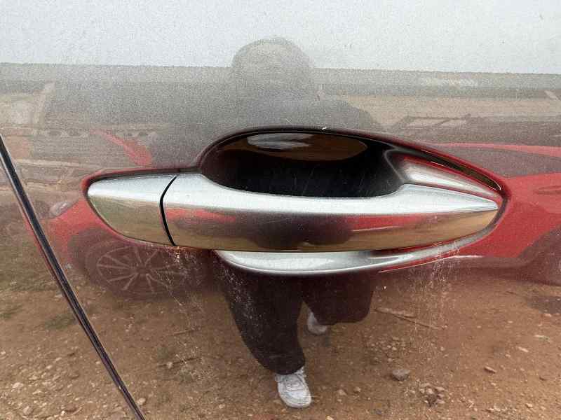 MANETA EXTERIOR DELANTERA DERECHA