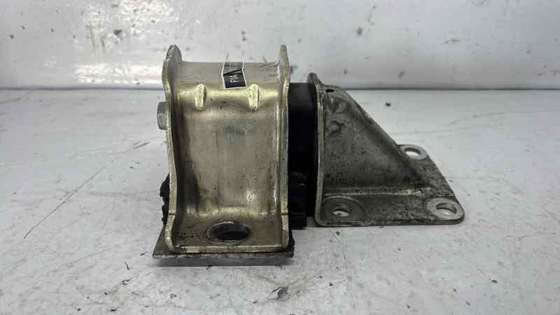 SOPORTE MOTOR IZQUIERDO