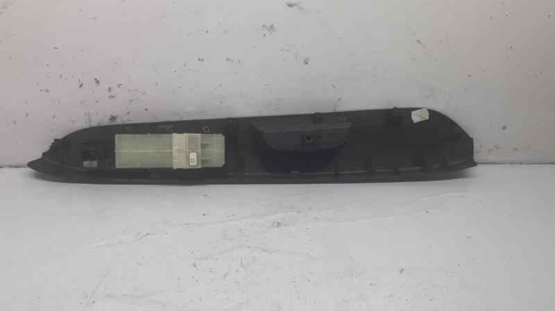 MANDO ELEVALUNAS DELANTERO IZQUIERDO 