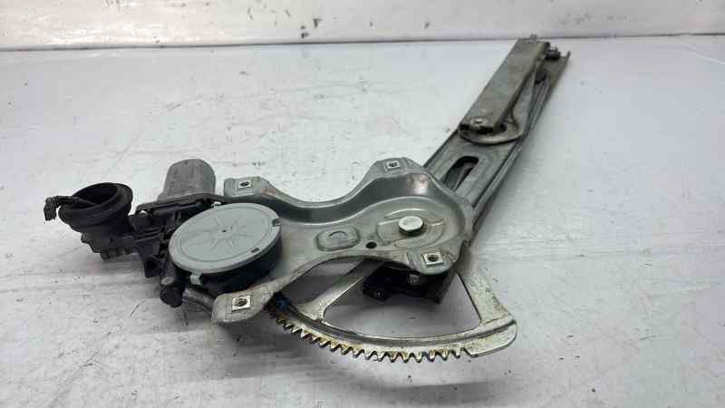 ELEVALUNAS TRASERO IZQUIERDO