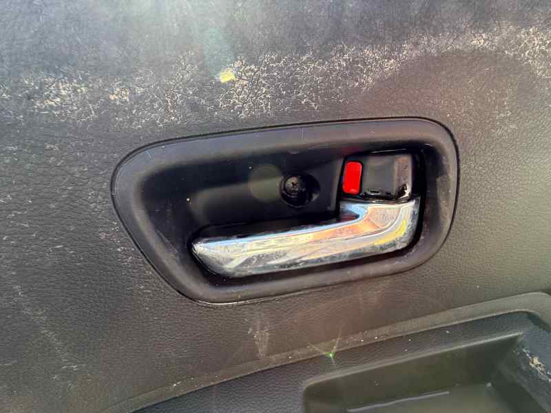 MANETA INTERIOR DELANTERA DERECHA