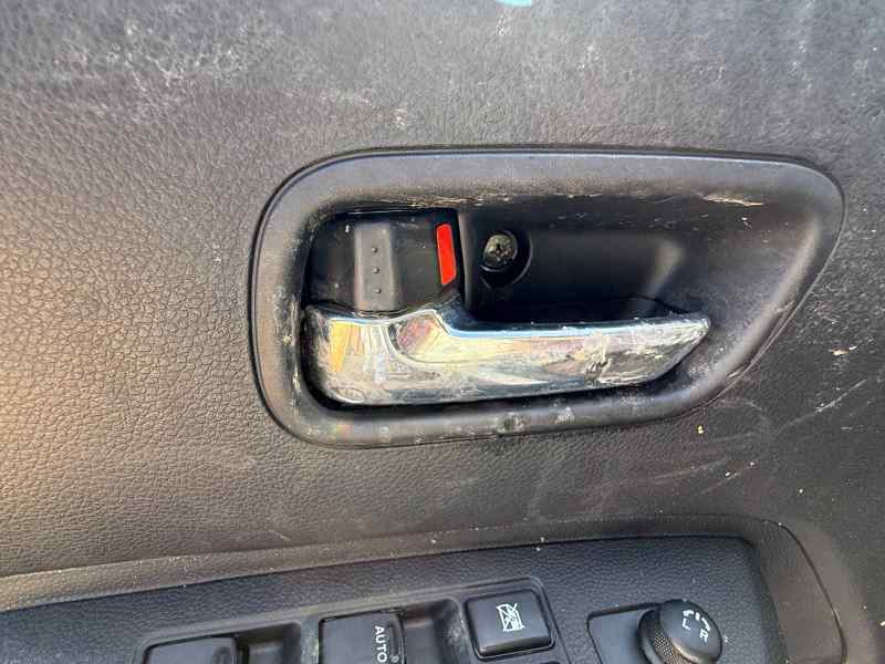 MANETA INTERIOR DELANTERA IZQUIERDA