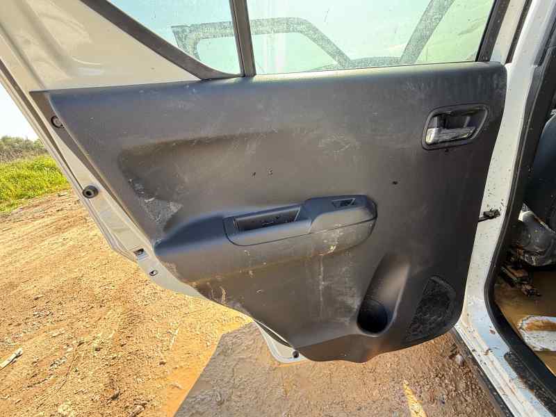 GUARNECIDO PUERTA TRASERA IZQUIERDA