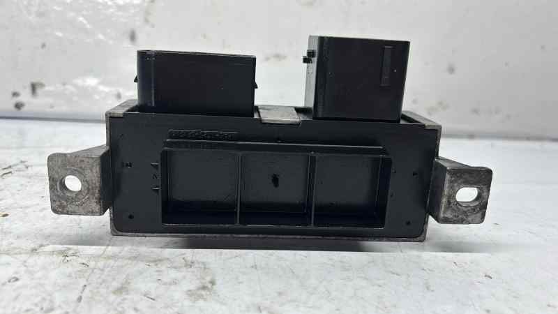 8200558438A CAJA PRECALENTAMIENTO RENAULT SCENIC III