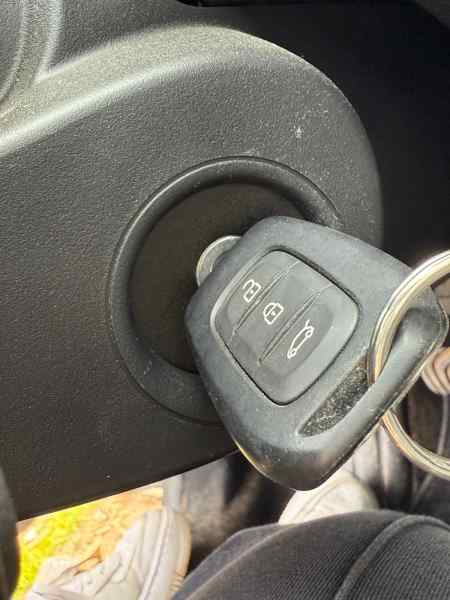 CONMUTADOR DE ARRANQUE