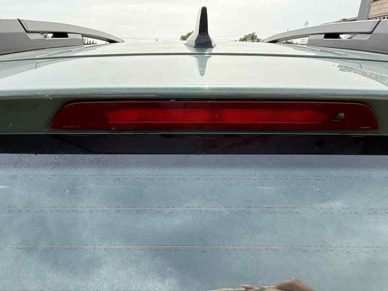 LUZ CENTRAL DE FRENO