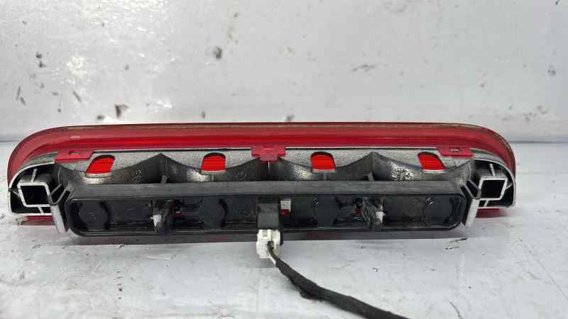 LUZ CENTRAL DE FRENO