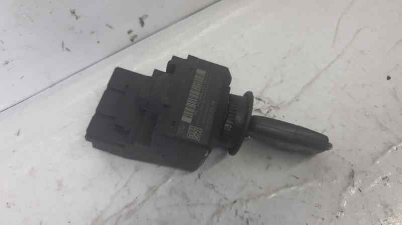 CONMUTADOR DE ARRANQUE