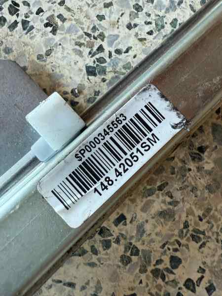 ELEVALUNAS DELANTERO IZQUIERDO