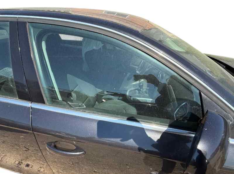 LUNA DELANTERA DERECHA