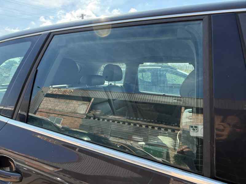 LUNA TRASERA DERECHA