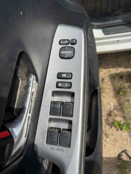 MANDO ELEVALUNAS DELANTERO IZQUIERDO 