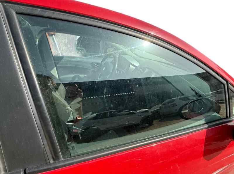 LUNA DELANTERA DERECHA