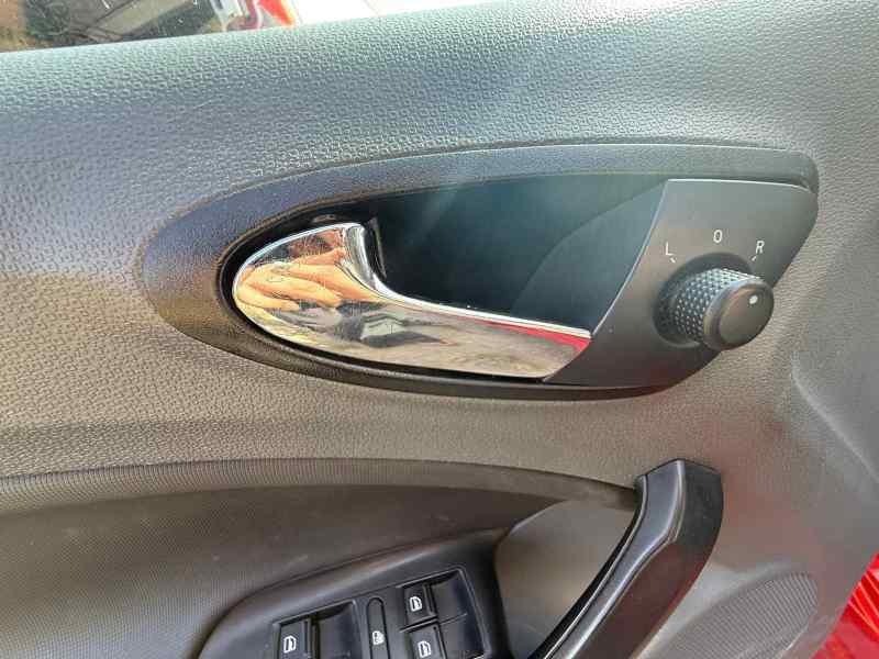 MANETA INTERIOR DELANTERA IZQUIERDA