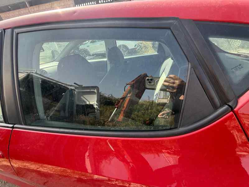 LUNA TRASERA IZQUIERDA