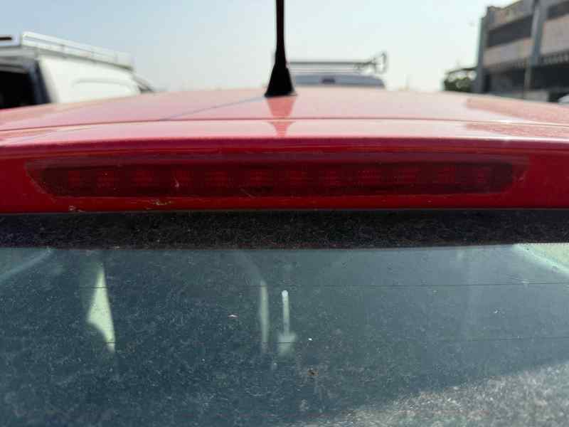 LUZ CENTRAL DE FRENO