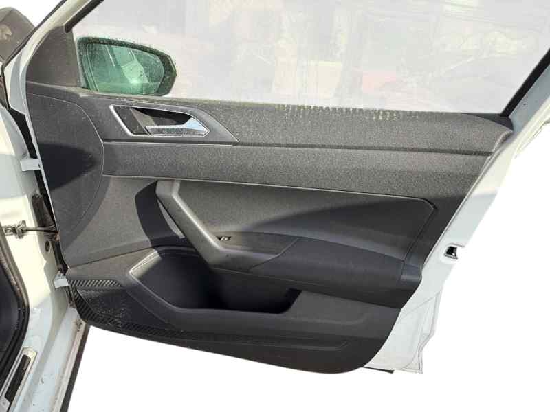 GUARNECIDO PUERTA DELANTERA DERECHA