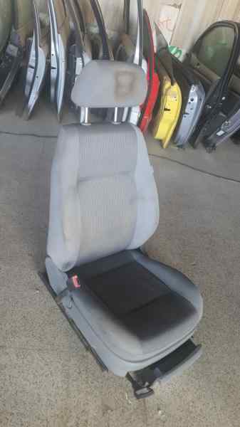 ASIENTO DELANTERO IZQUIERDO