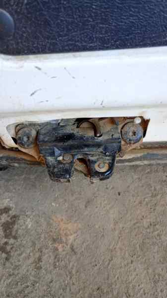 CERRADURA MALETERO / PORTON