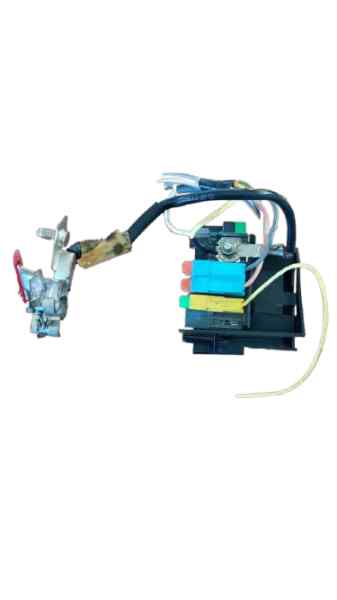 CAJA RELES / FUSIBLES