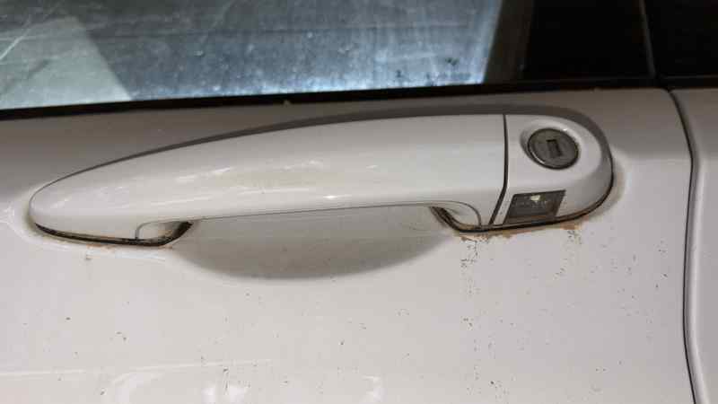 MANETA EXTERIOR DELANTERA IZQUIERDA