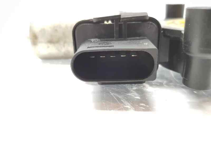 MOTOR ELEVALUNAS DELANTERO IZQUIERDO