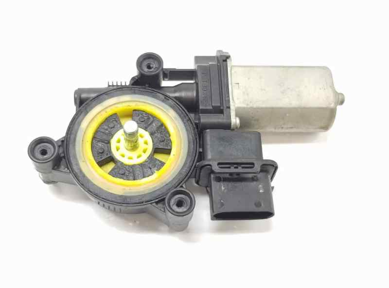 MOTOR ELEVALUNAS DELANTERO DERECHO