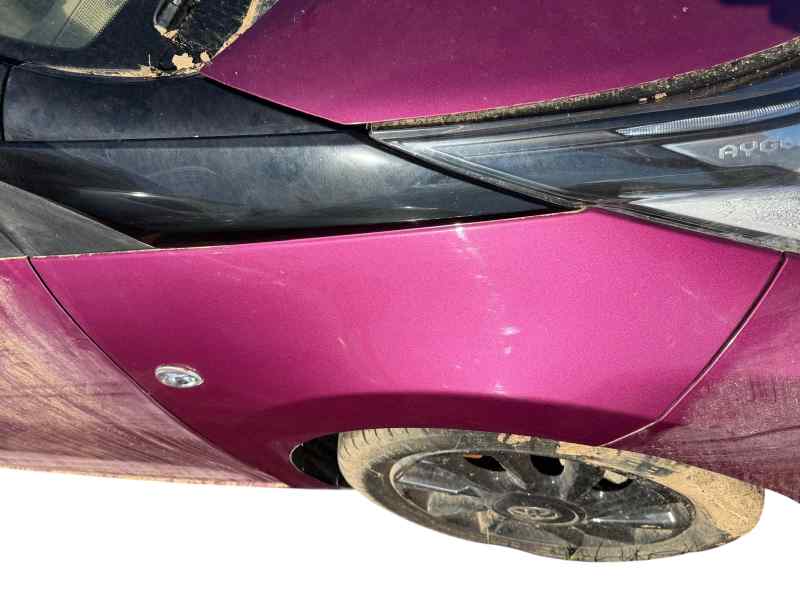 ALETA DELANTERA DERECHA